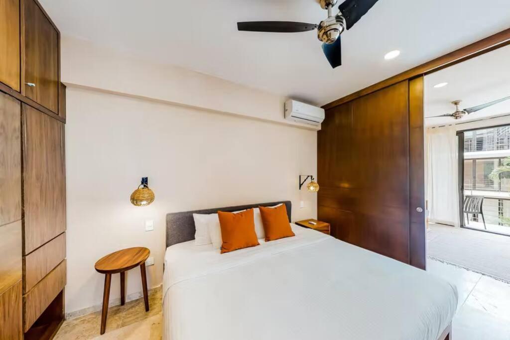 Apartment 203 Amena, Minutes From The Sea Comfy 1br Apt W/gym *